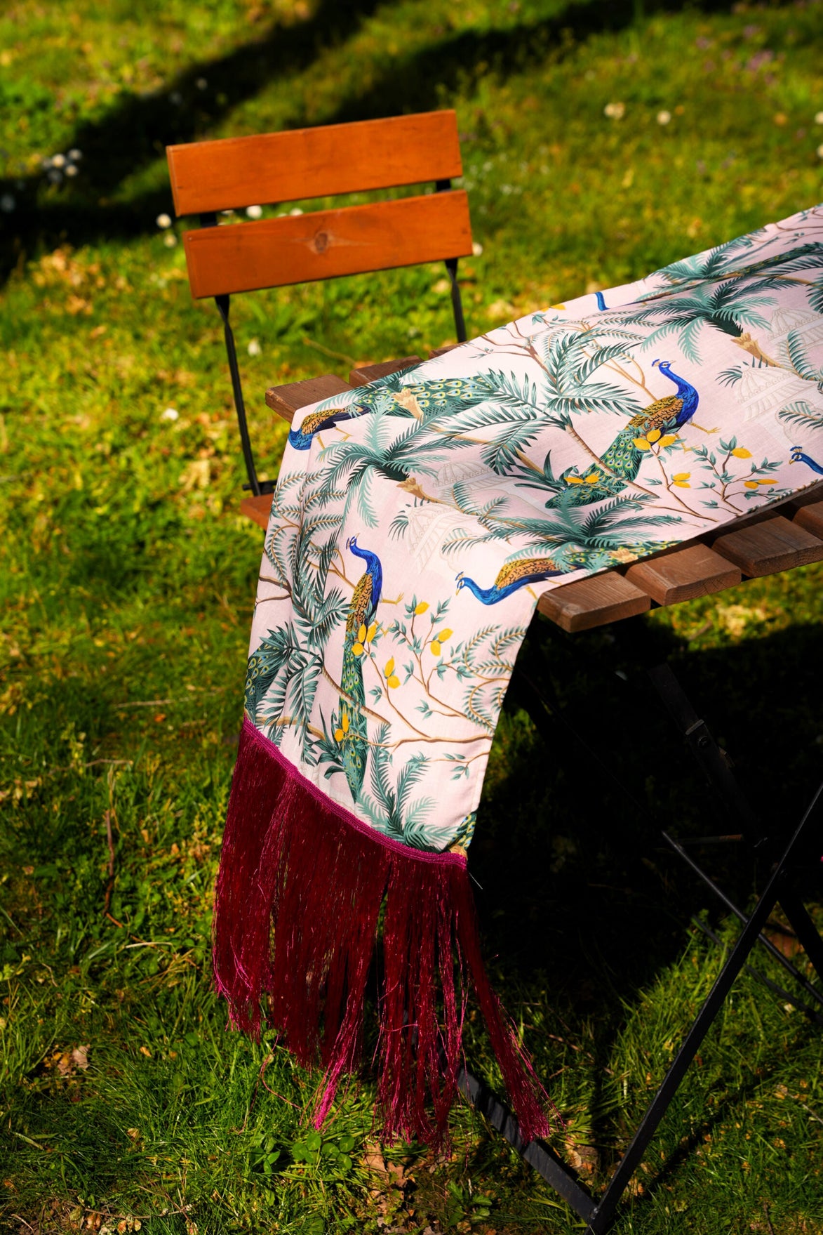 Peacock Grace Runner