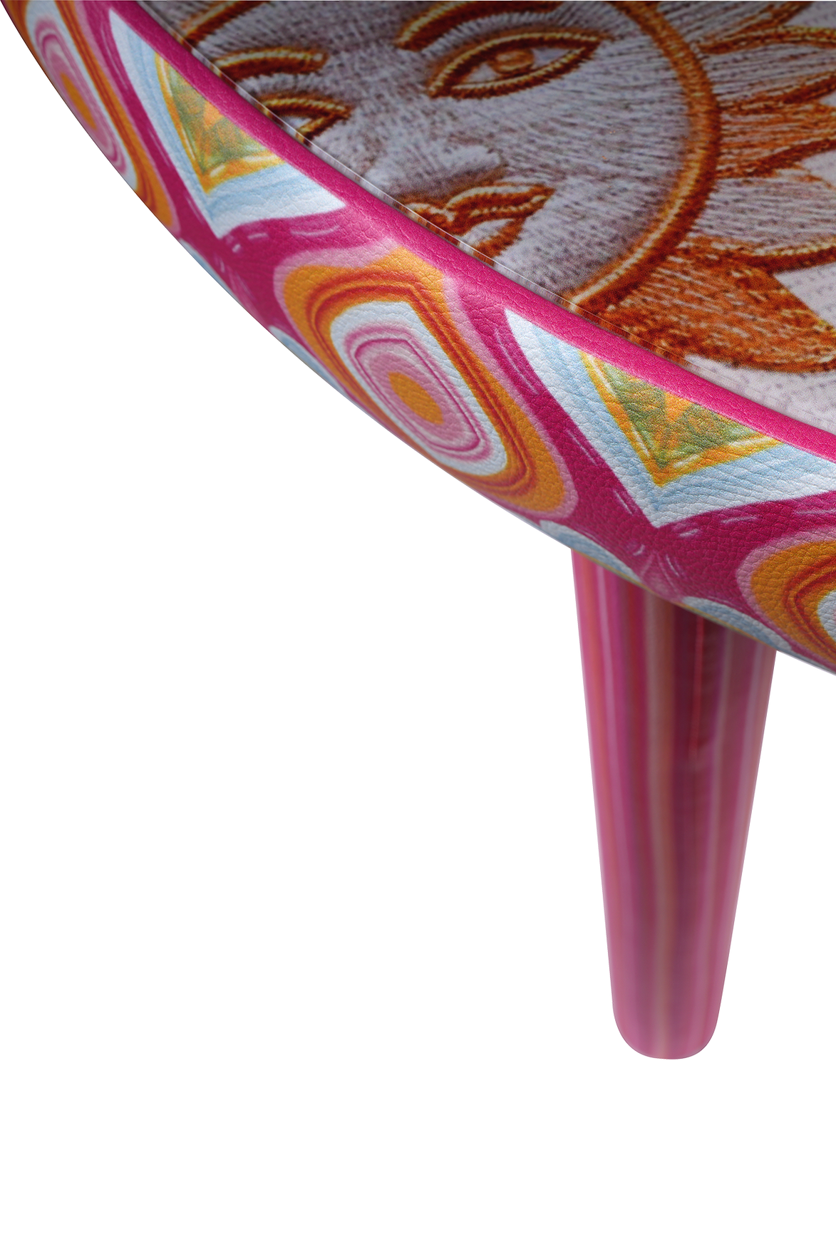 Pinky Jungle Table