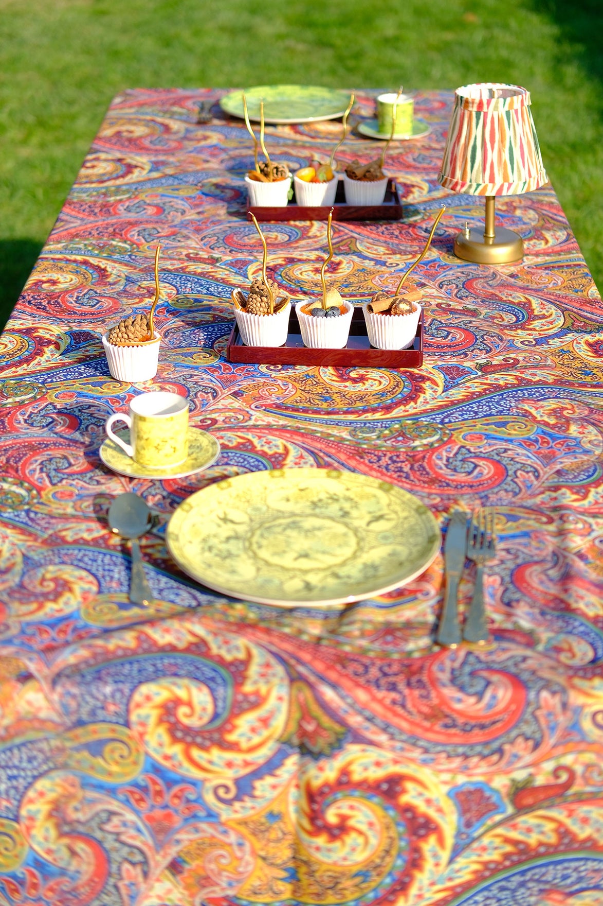Pais Masa Örtüsü