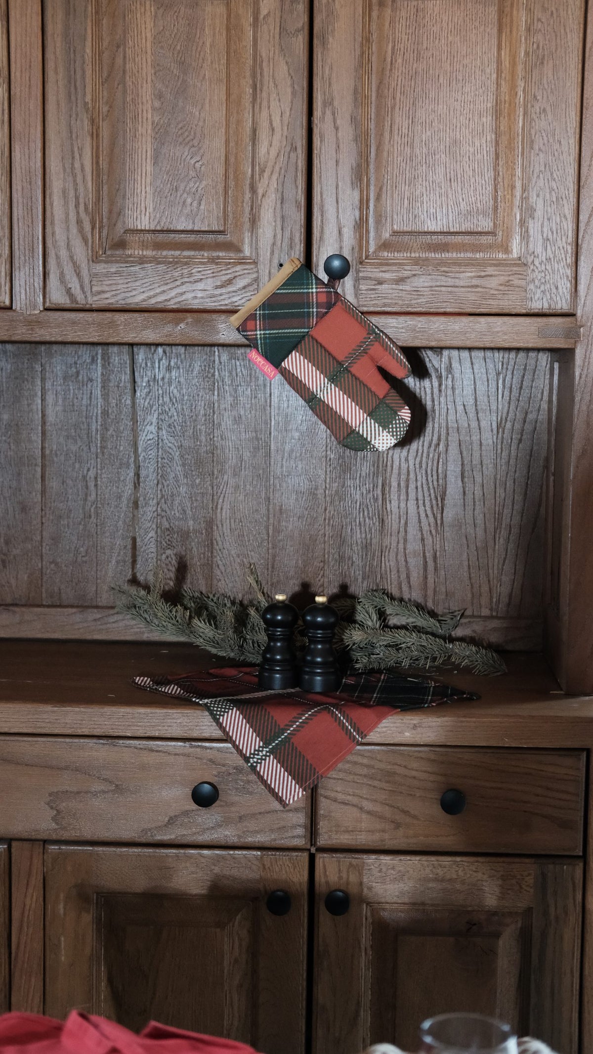 Cozy Chalet Mutfak Eldiveni