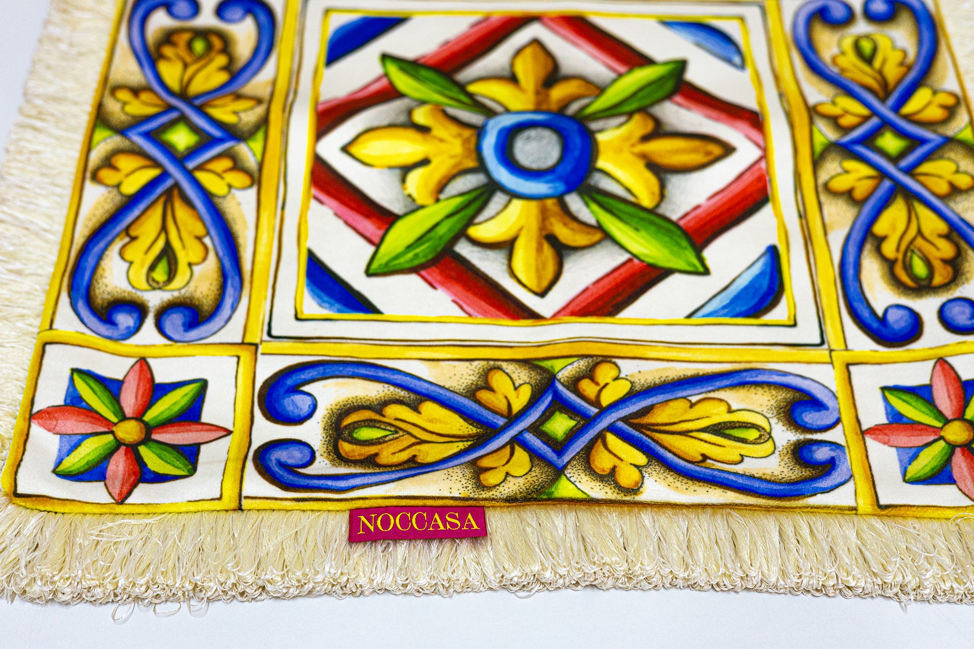 Maiolica Püsküllü Kırlent
