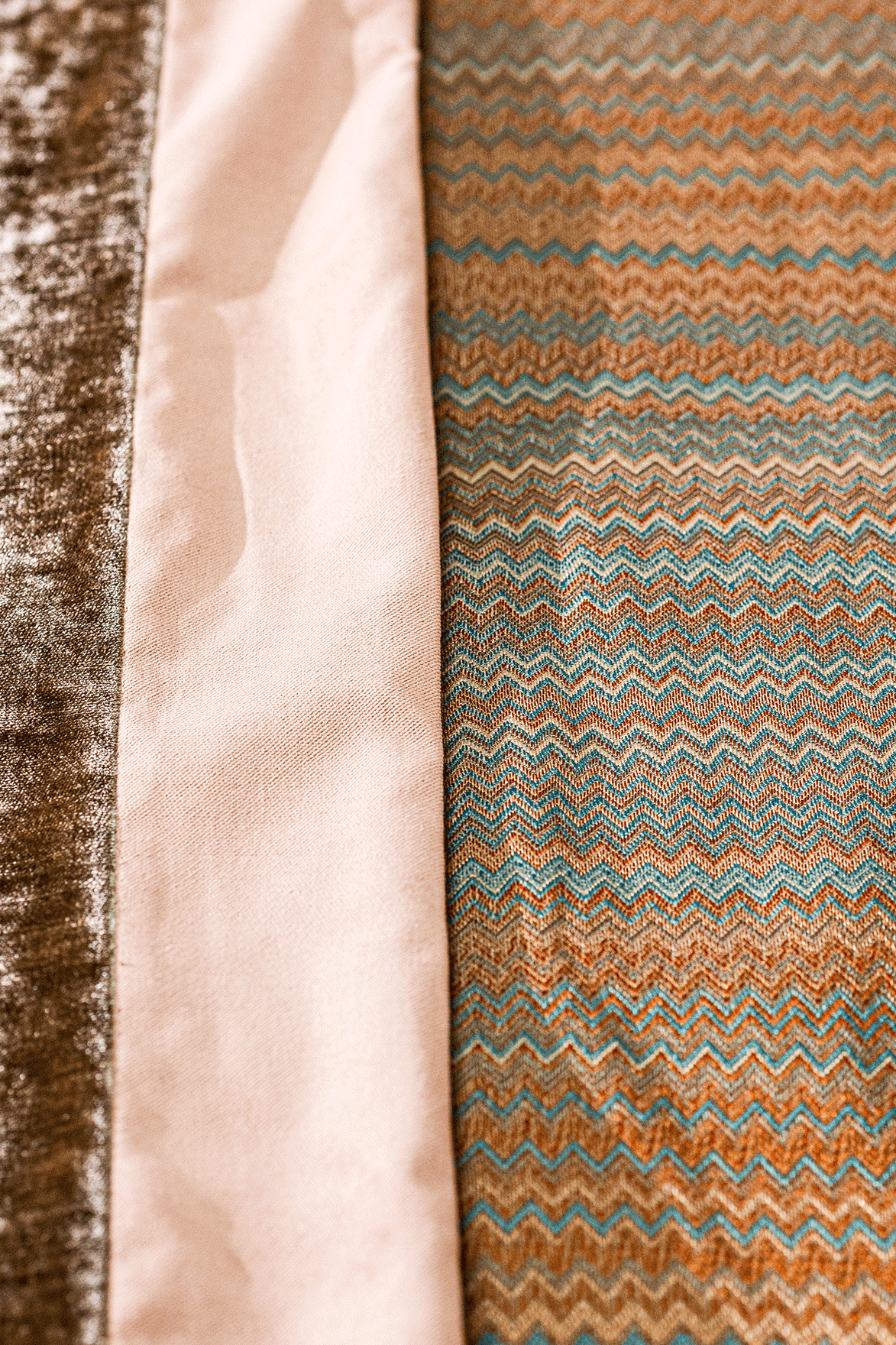 Royal Loom Zigzag Yatak Başlığı ve Bazası