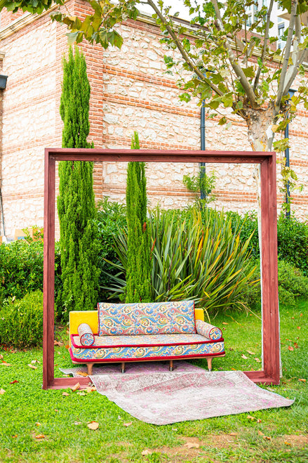 Pais Sofa