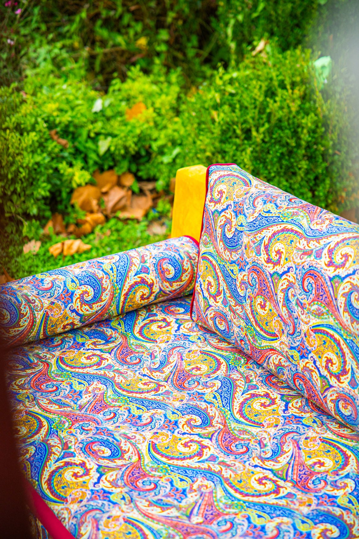 Pais Sofa