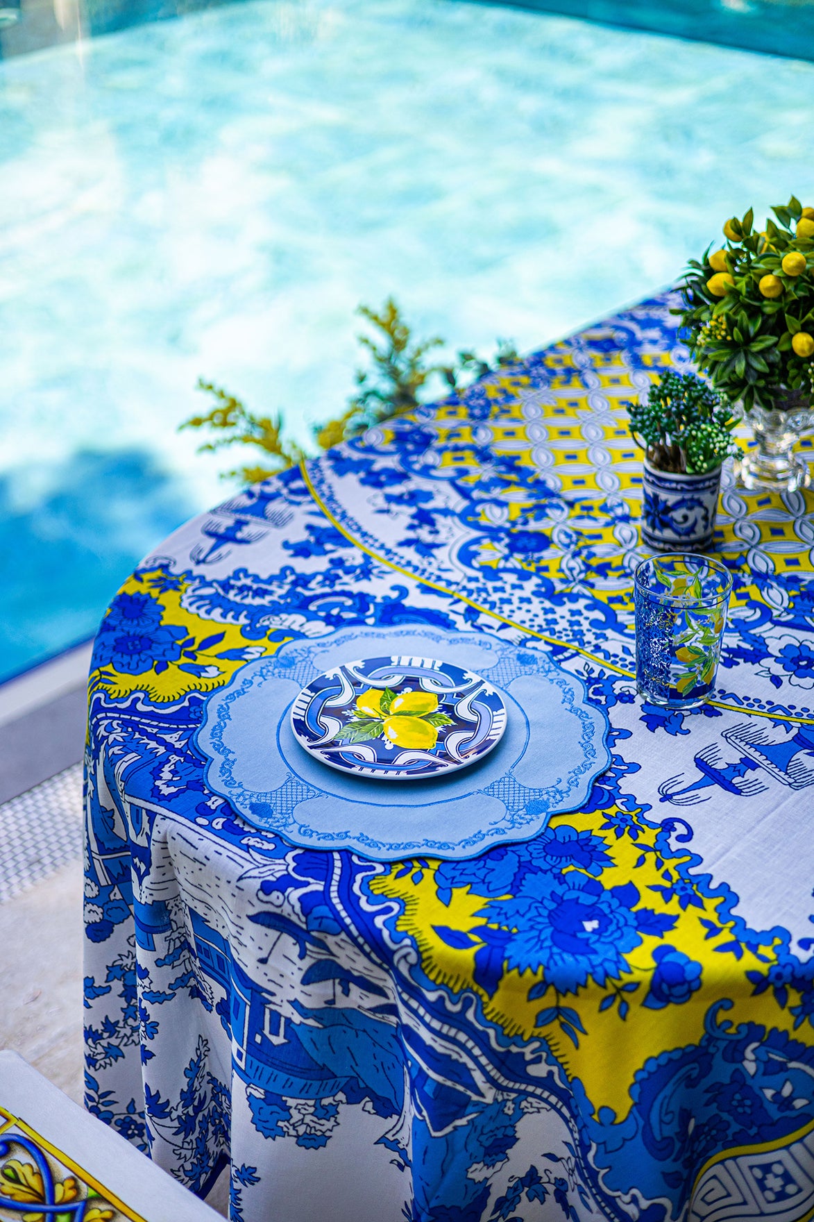 Riviera Masa Örtüsü