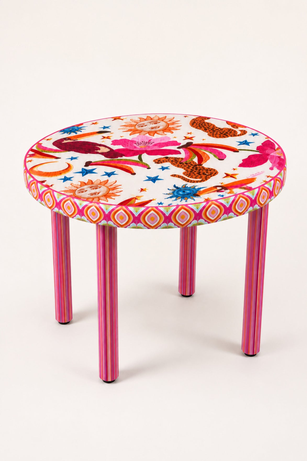 Pinky Jungle Table