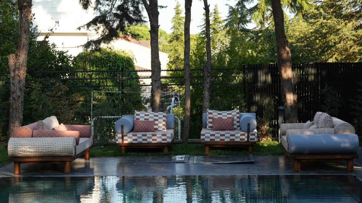 Aura Match Outdoor Set