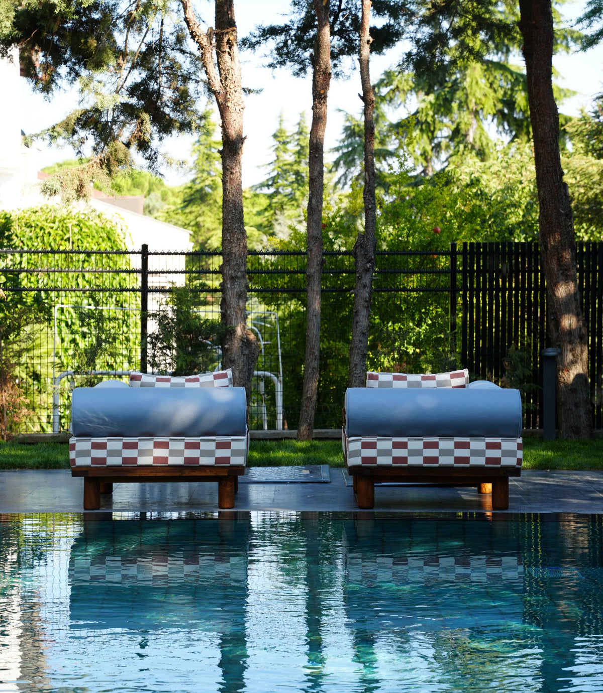 Aura Match Outdoor Set