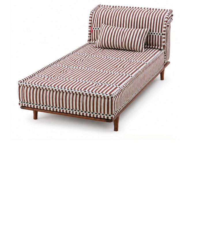 Rhythm Daybed